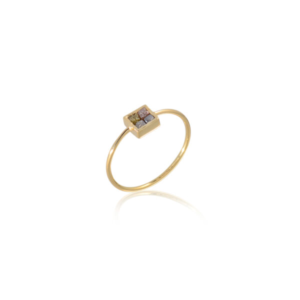 Χρυσό δαχτυλίδι με ακατέργαστα διαμάντια κύβους